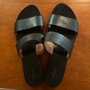 Black straps sandals